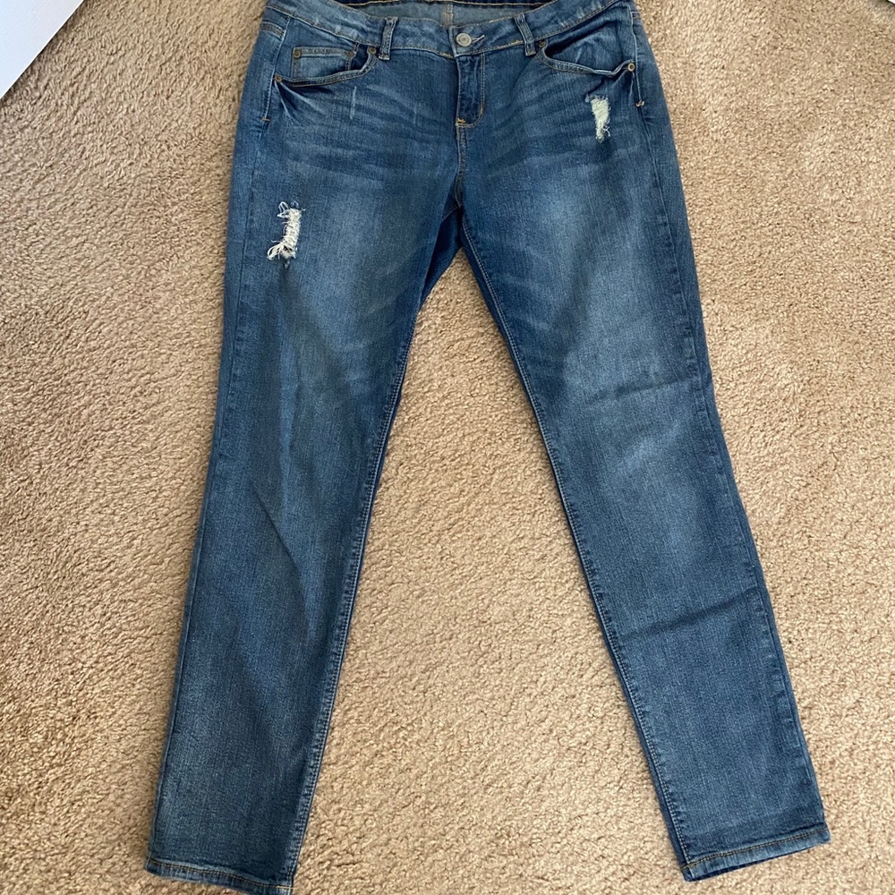 Comfortable Distressed Juniors Sz 17 Jeans